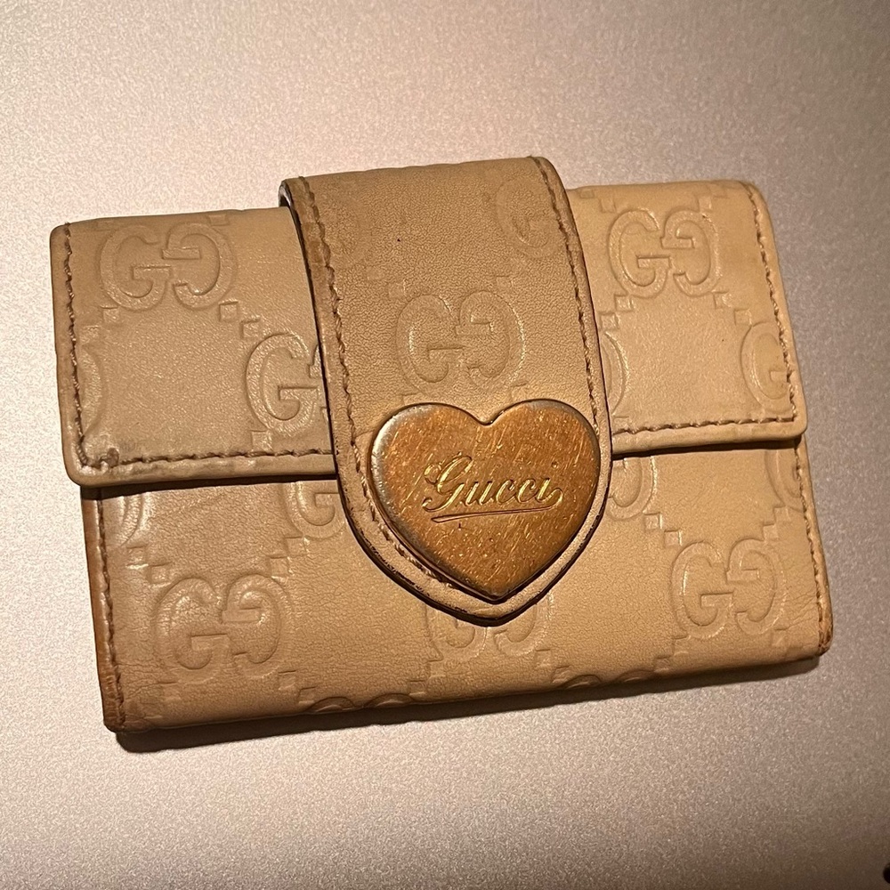 GG Key Holder
